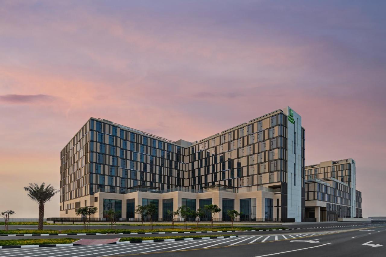 Holiday Inn Dubai Al-Maktoum Airport, An Ihg Hotel Zewnętrze zdjęcie